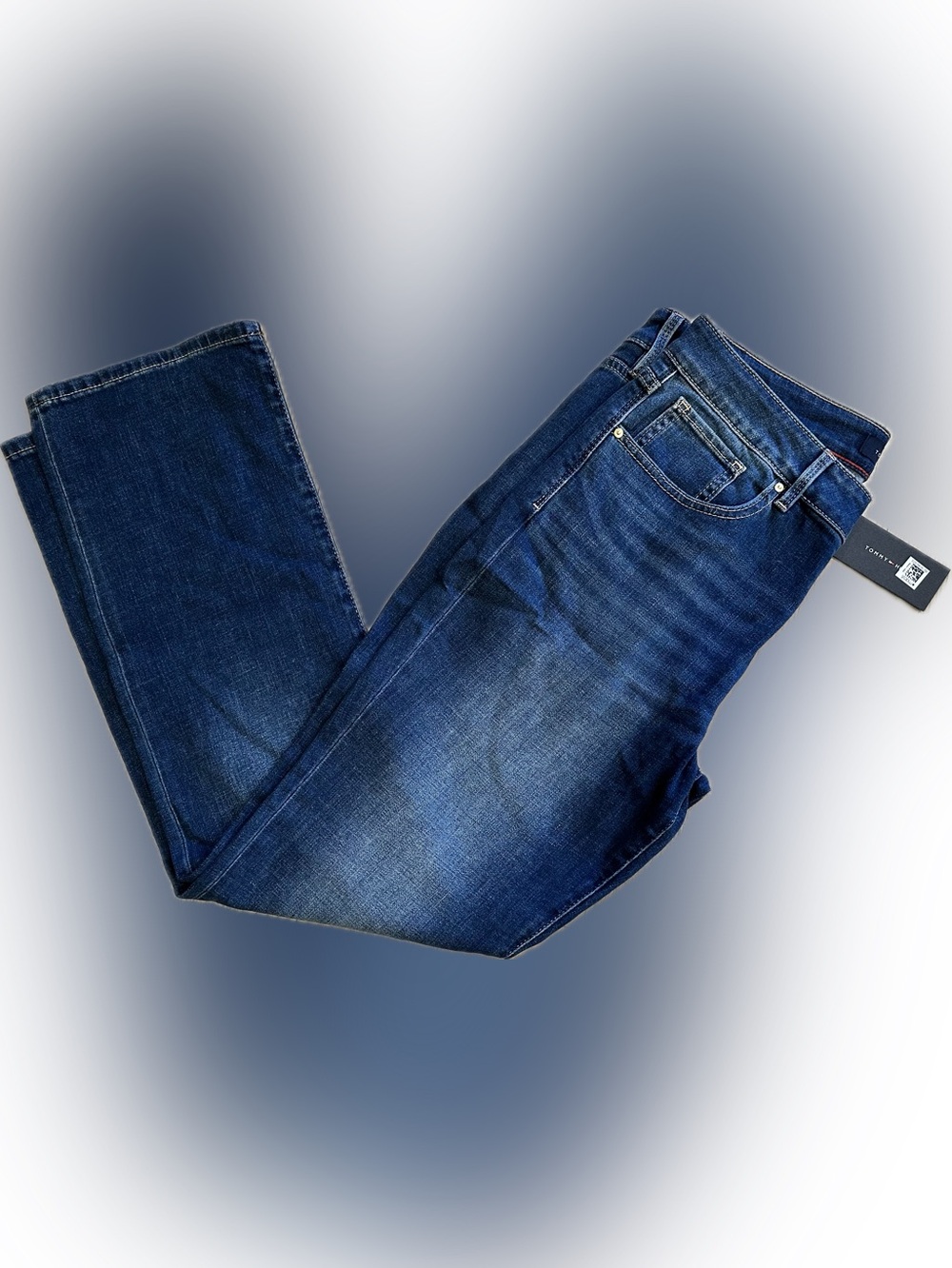 NWT Tommy Hilfiger Women”s Dark Blue Straight Jeans